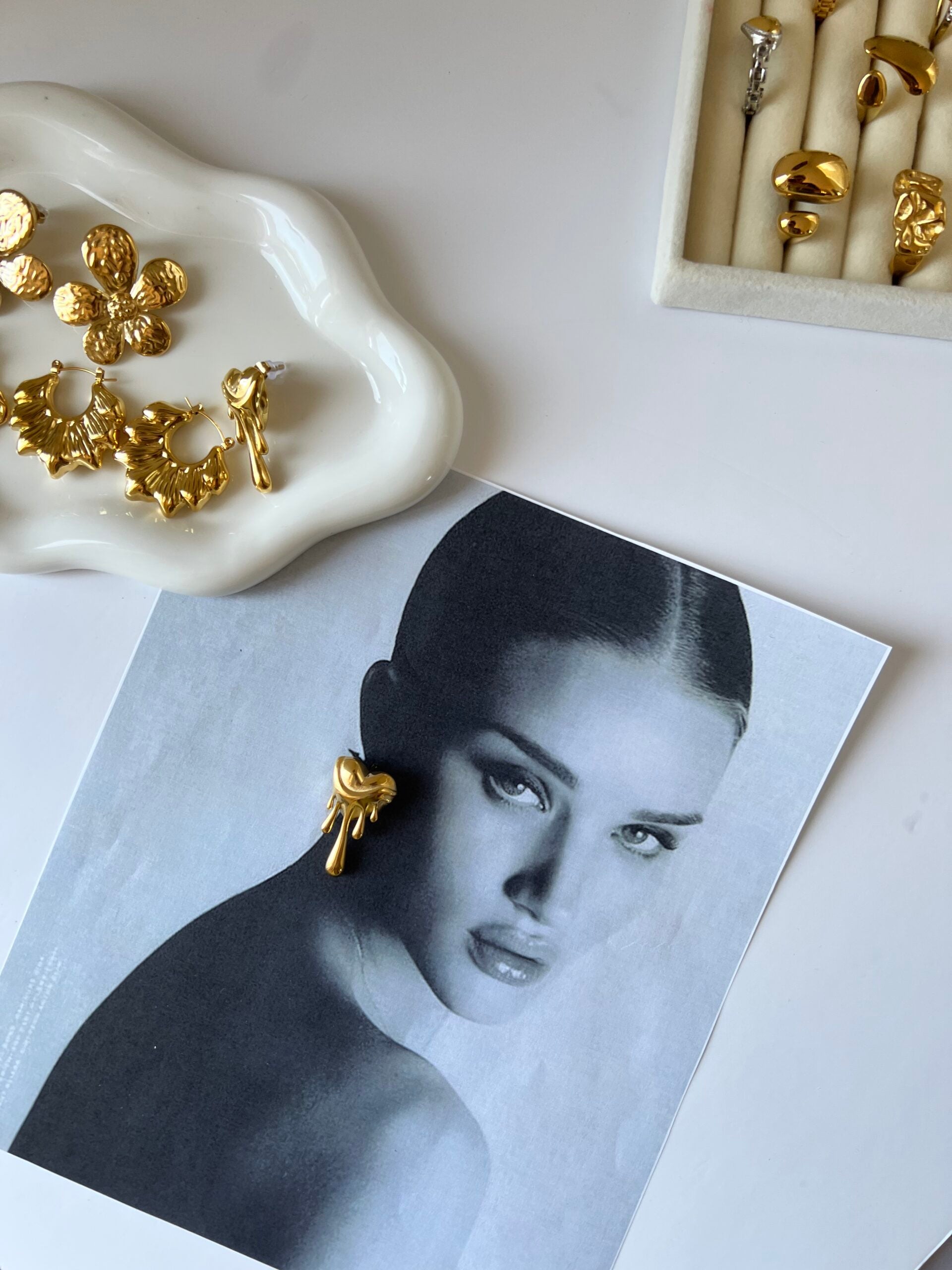 Drip of Love Earrings