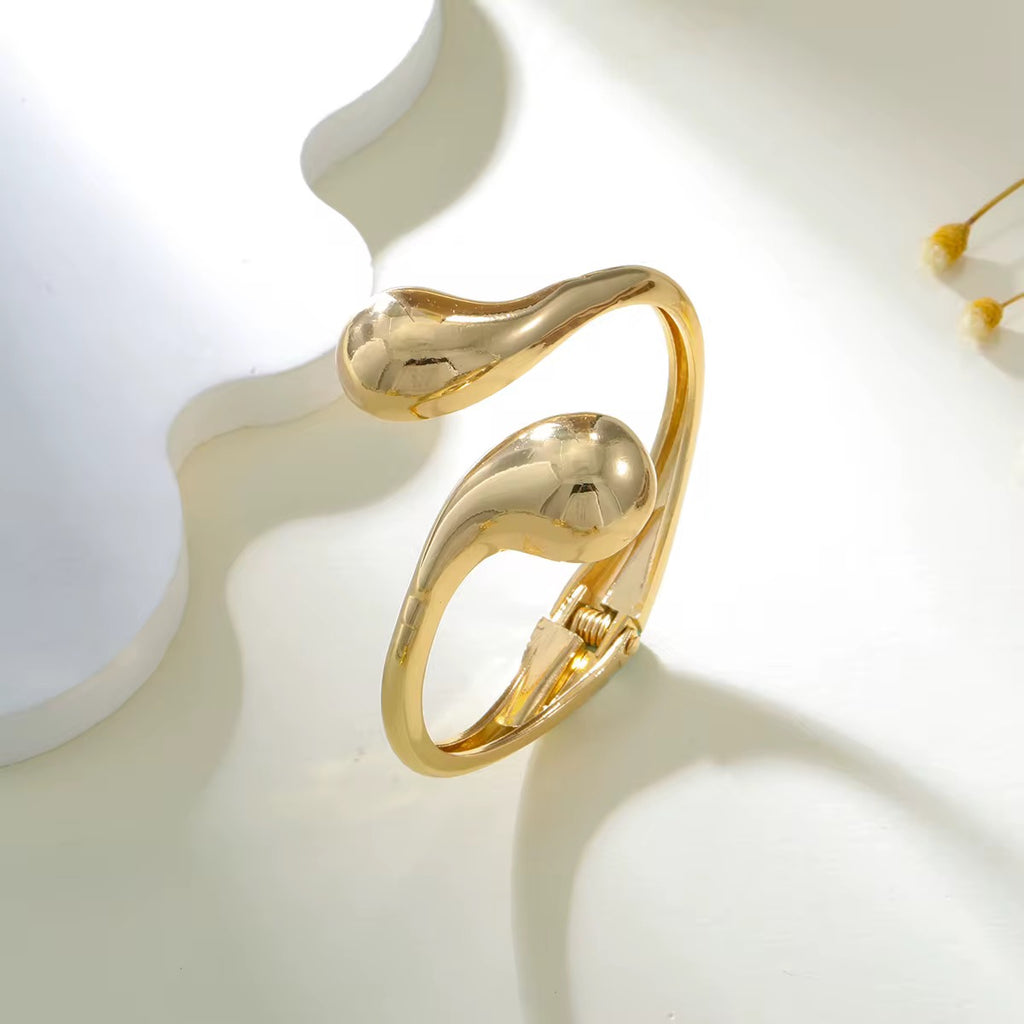 Tear Drop Wide Bangle